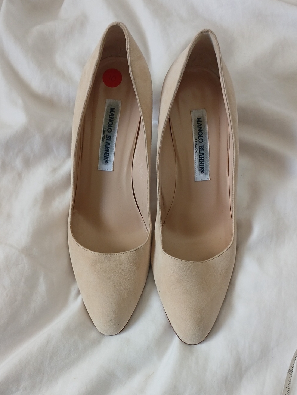Manolo Blahnik Nude Suede Pointed-Toe Pumps